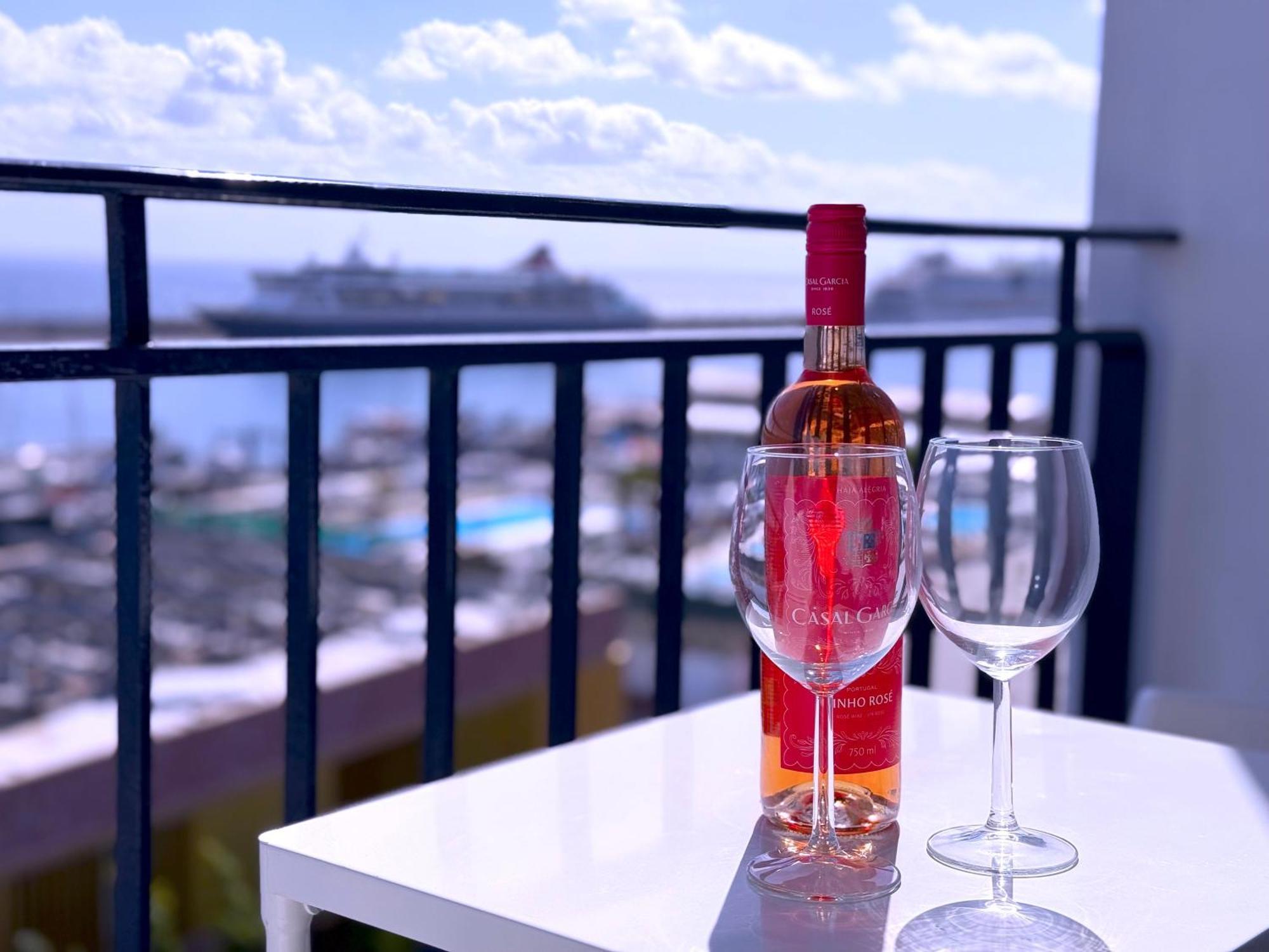 Tropicalidays Marina View Studio سانتا كروز دي تينيريف المظهر الخارجي الصورة